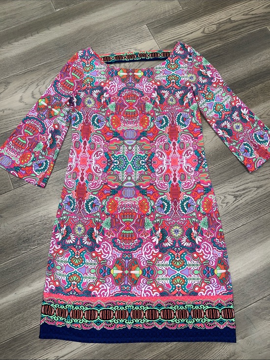 Laundry By Shelli Segal Dresses & Skirts - Laundry By Shelli Segal Pink Multi-Color Patterned Shift Dress